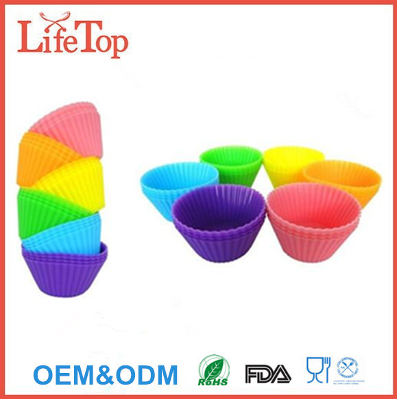 12 Coloured Silicone Cupcake / Muffin Cases 2.8